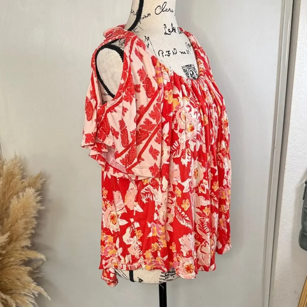 Free People Baja Babe  Floral Cold-Shoulder Red Top size Medium